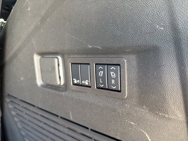 Certified 2024 Chevrolet Tahoe Z71 w/ Luxury Package image 12