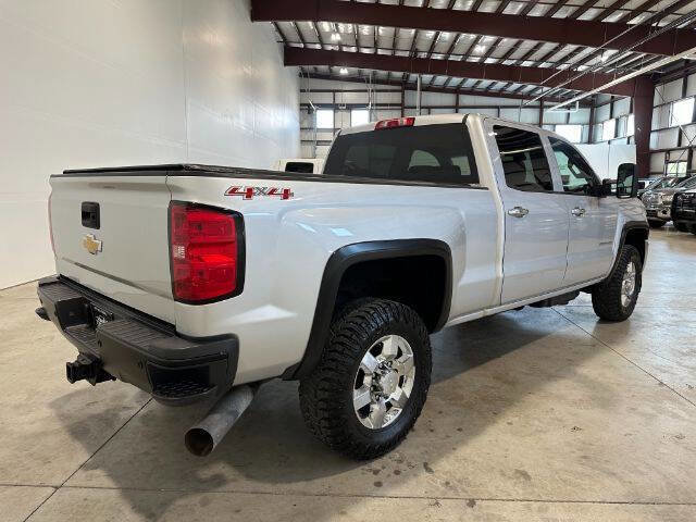 Used 2015 Chevrolet Silverado 2500 LTZ AWD/4WD image 7