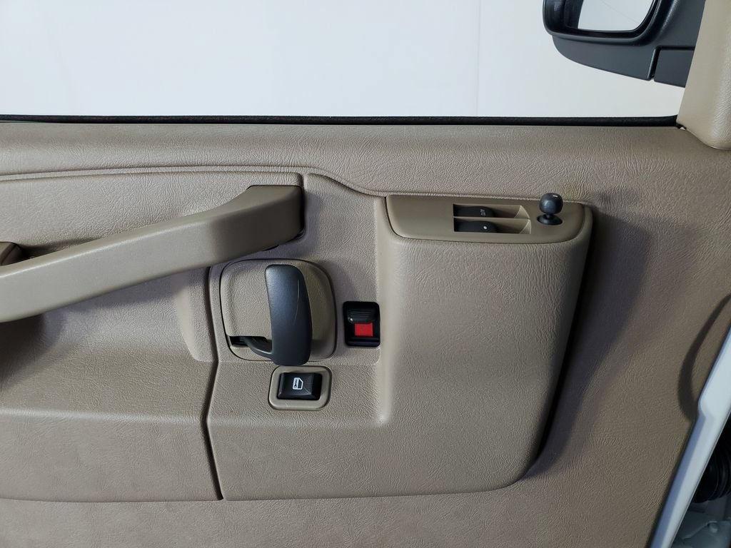 New 2026 Chevrolet Express 2500 RWD image 26
