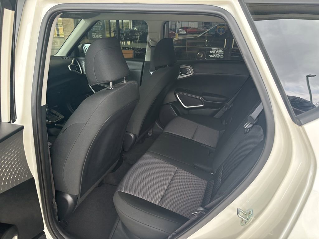 Used 2022 Kia Soul LX w/ Technology Package image 14