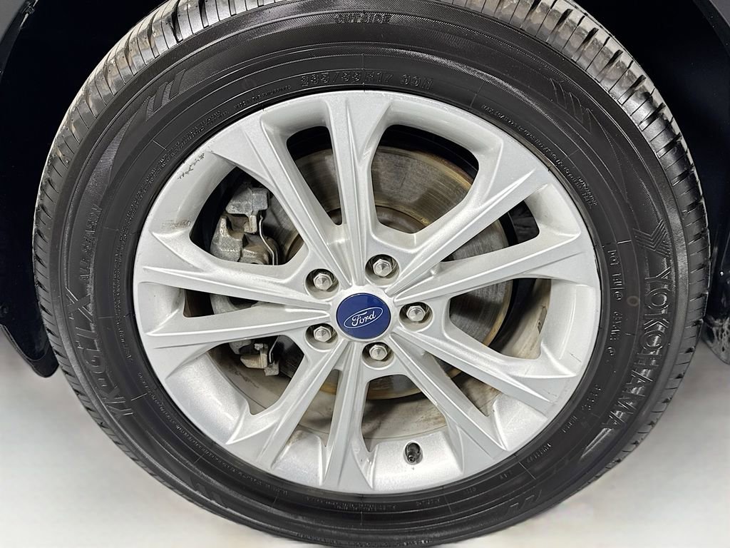 Used 2018 Ford Escape SE image 38