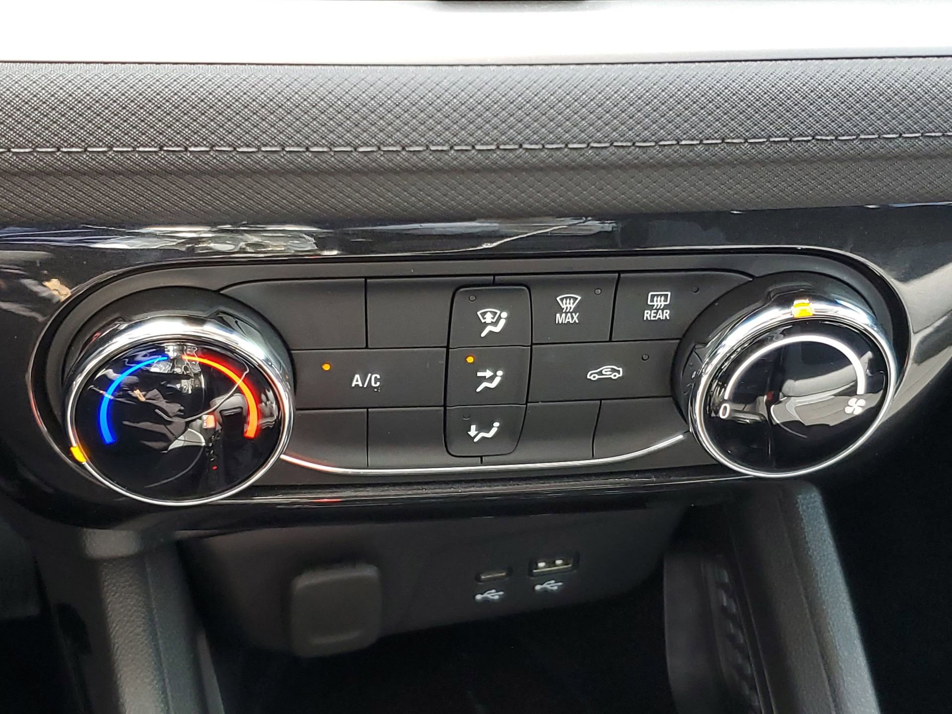 Used 2025 Chevrolet TrailBlazer LT image 27