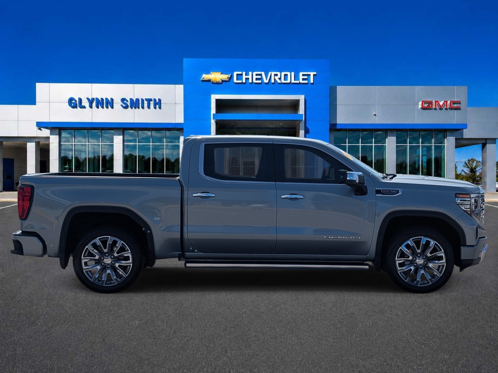 Used 2026 GMC Sierra 1500 Denali AWD/4WD image 6