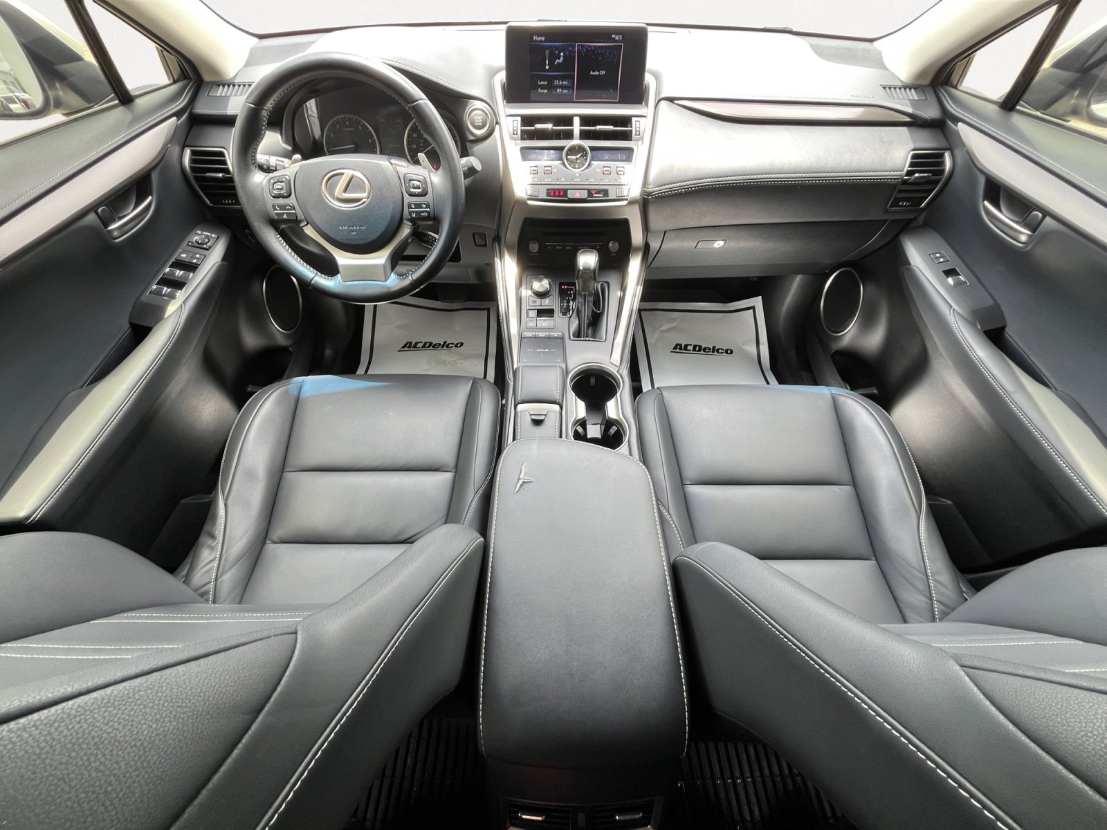 Used 2018 Lexus NX 300 FWD image 3