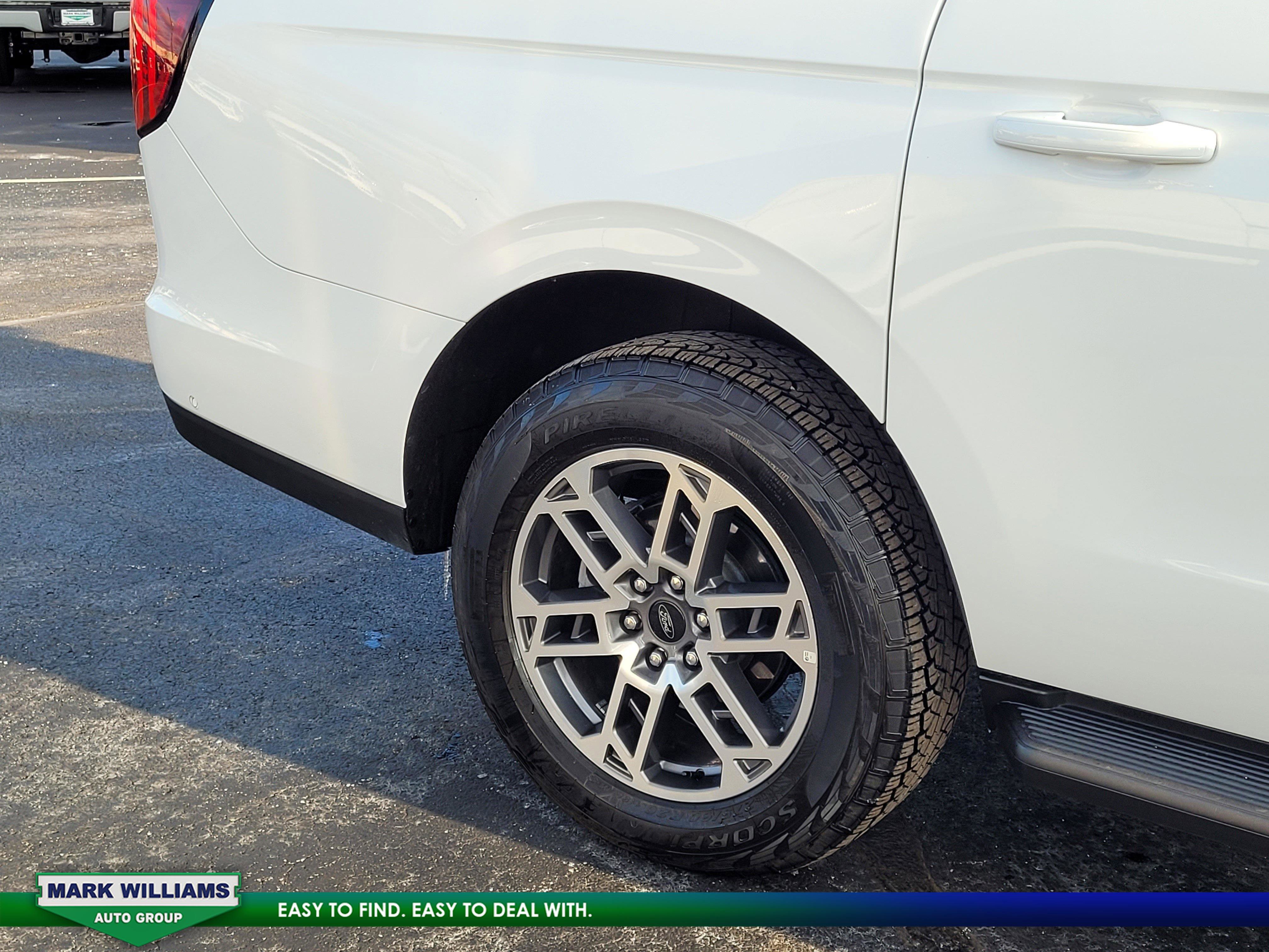 Used 2025 Ford Expedition Max Active image 11