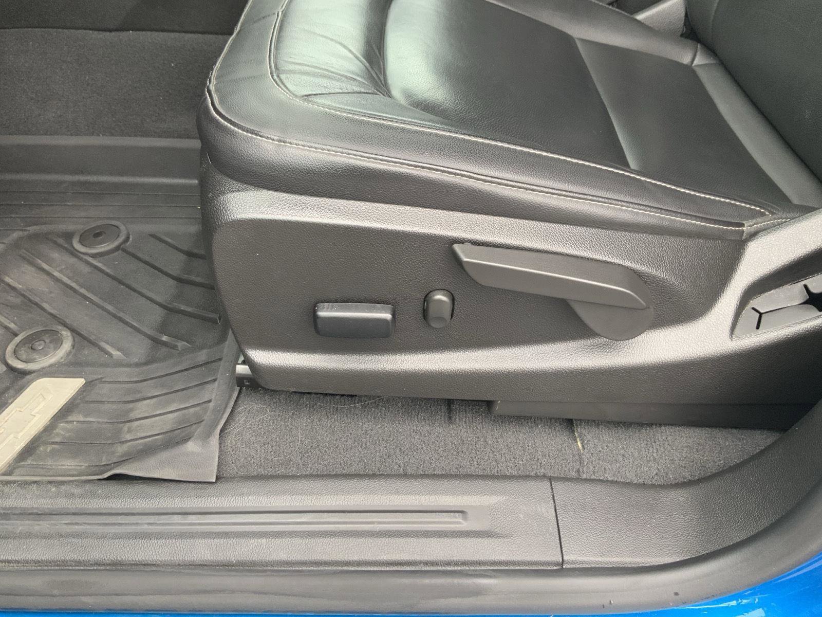 Used 2022 Chevrolet Colorado LT w/ Luxury Package image 24