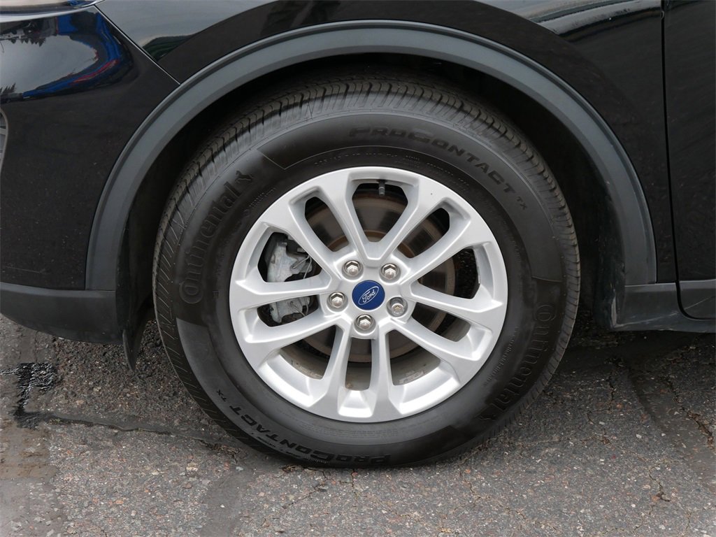 Used 2022 Ford Escape SE w/ Cold Weather Package image 9