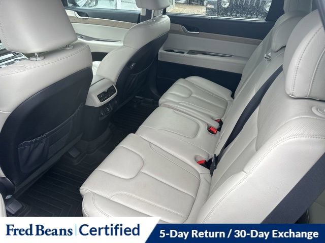 Used 2022 Hyundai Palisade SEL w/ 8P Bench Seat Package AWD/4WD image 17