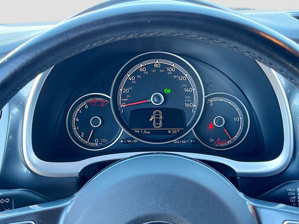 Used 2018 Volkswagen Beetle 2.0T S image 12