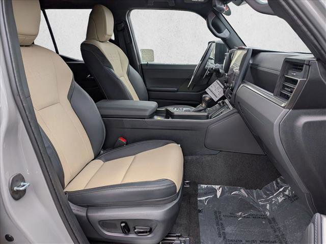Used 2026 Lexus GX 550 AWD/4WD image 22
