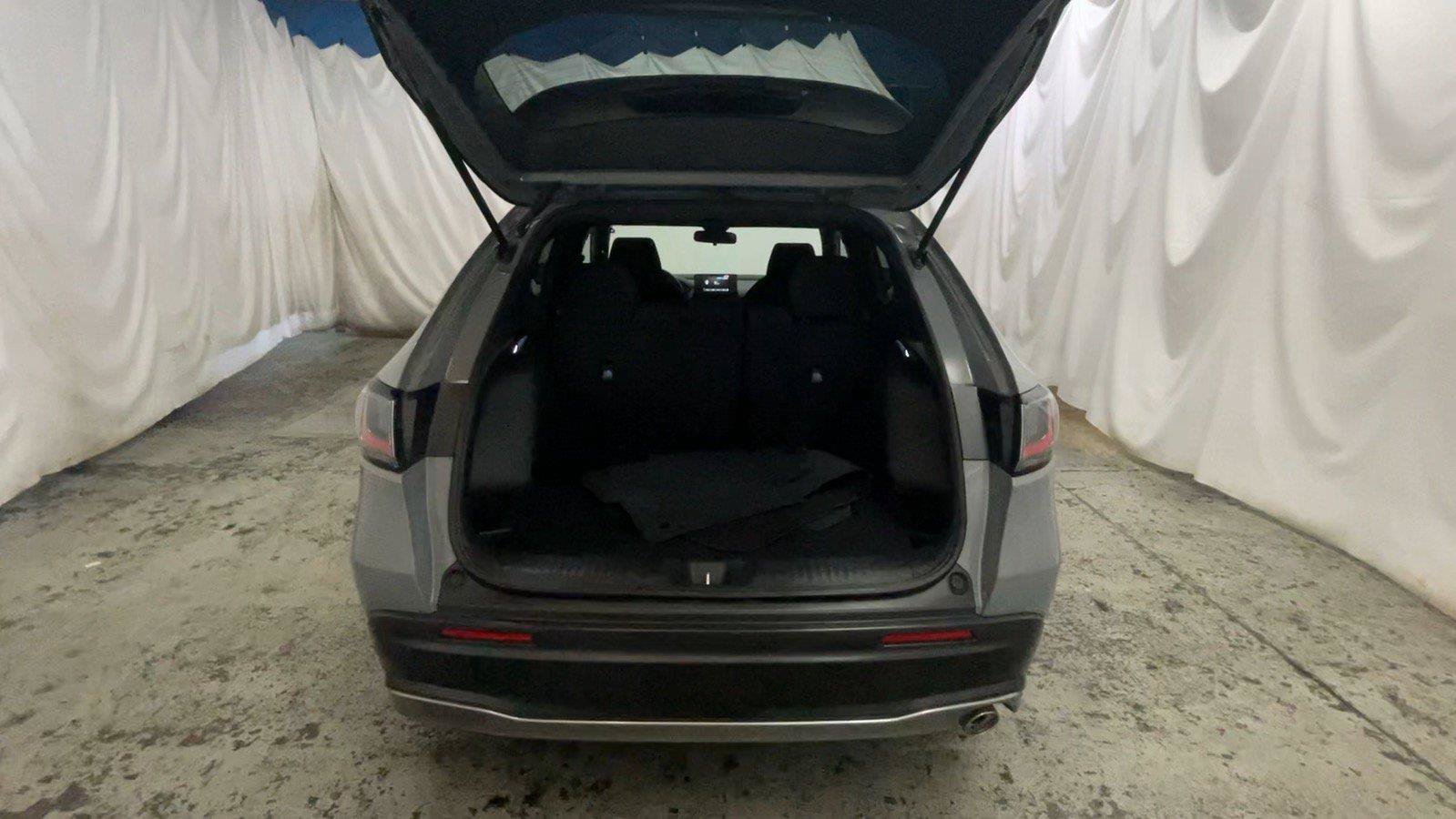 Used 2025 Honda HR-V Sport image 21