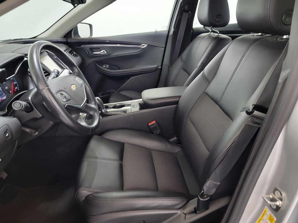 Used 2018 Chevrolet Impala LT FWD image 14