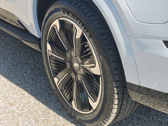 New 2026 Cadillac Escalade IQL Sport 2 w/ LPO, Floor Liner Package AWD/4WD image 7