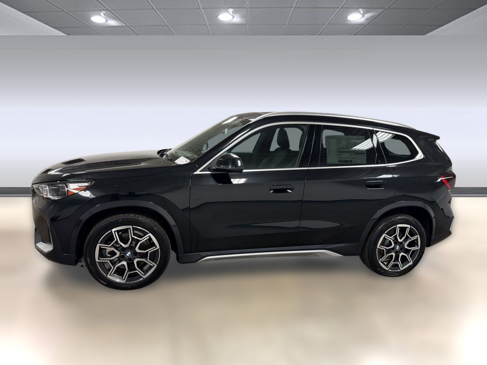 Used 2026 BMW X1 xDrive28i w/ Technology Package AWD/4WD image 2