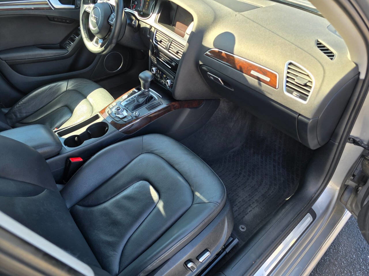 Used 2015 Audi A4 2.0T Premium Plus w/ Technology Package image 29