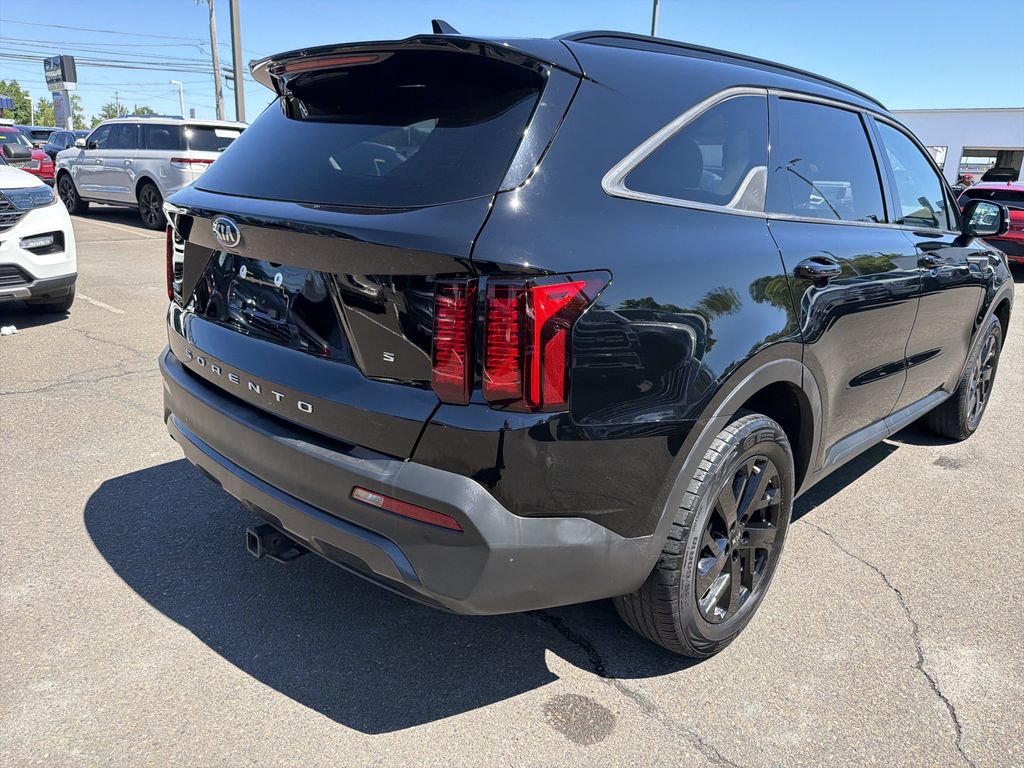 Used 2021 Kia Sorento S AWD/4WD image 5