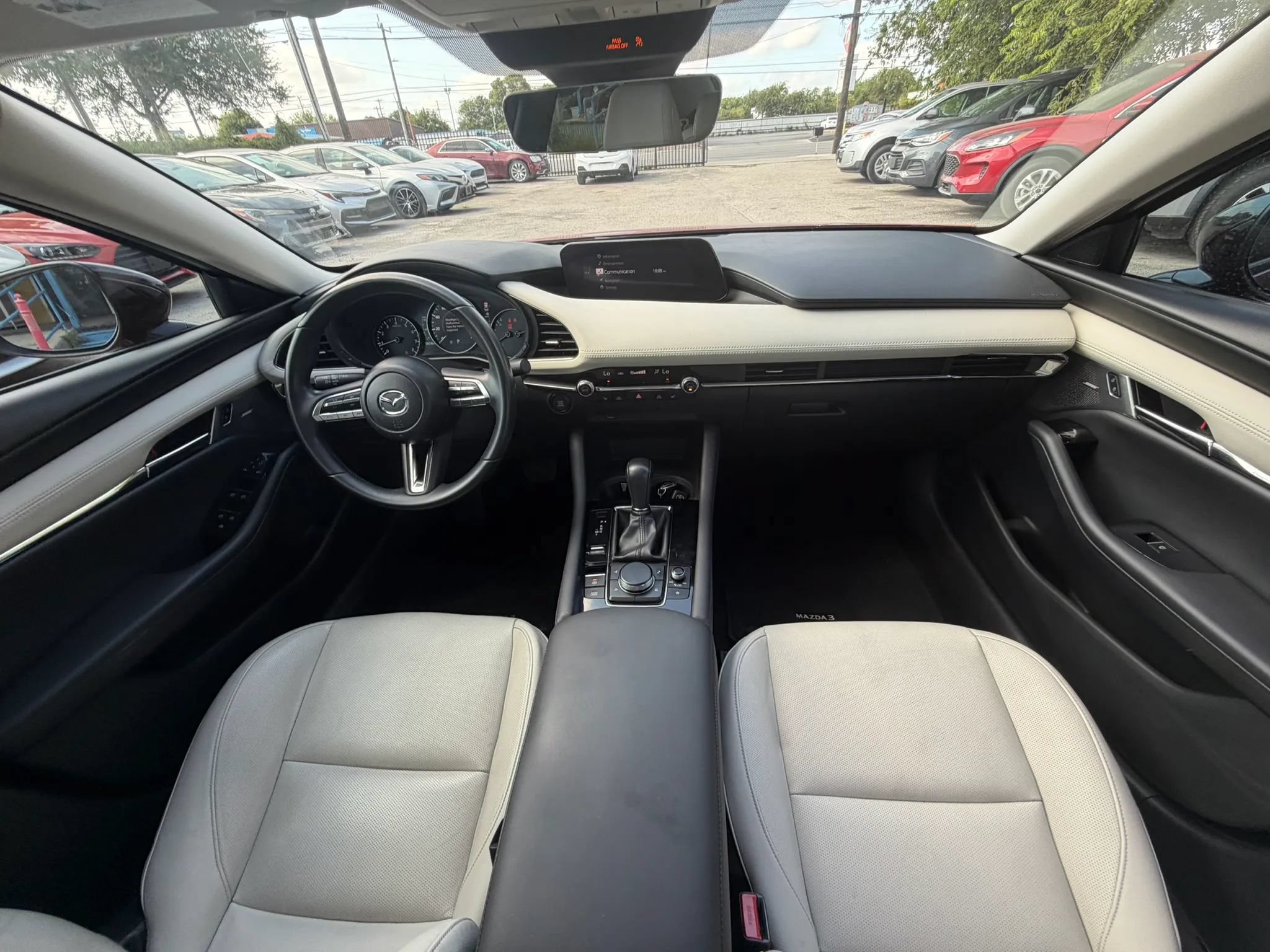 Used 2020 MAZDA MAZDA3 Sedan w/ Black Accent Package FWD image 15