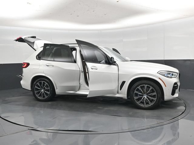 Used 2023 BMW X5 M50i w/ Executive Package AWD/4WD image 60