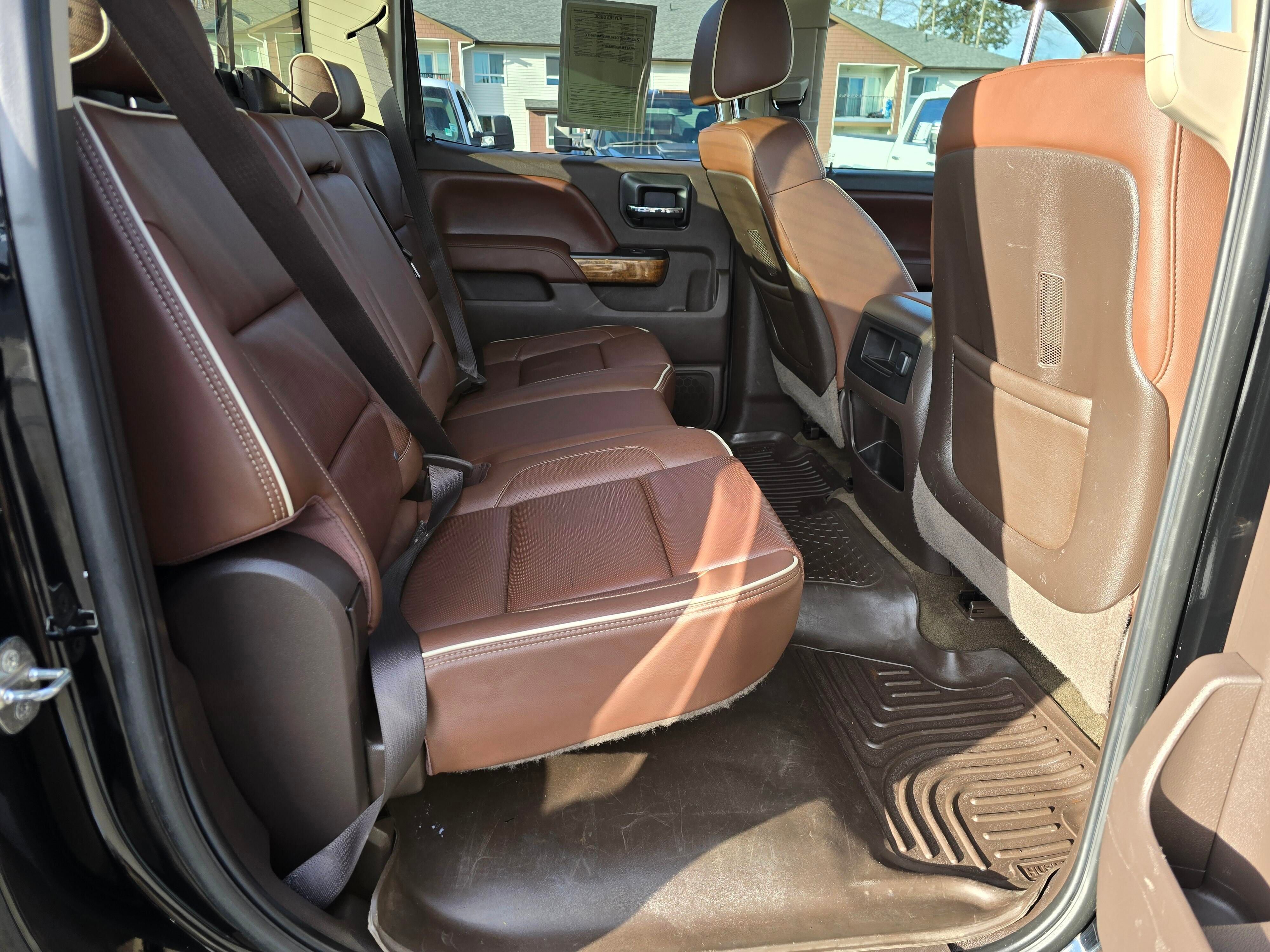 Used 2015 Chevrolet Silverado 3500 High Country image 30