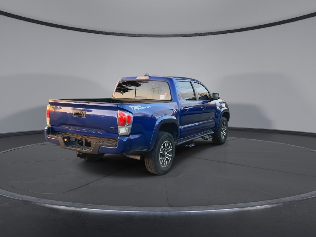 Used 2022 Toyota Tacoma TRD Sport w/ Technology Package RWD image 8