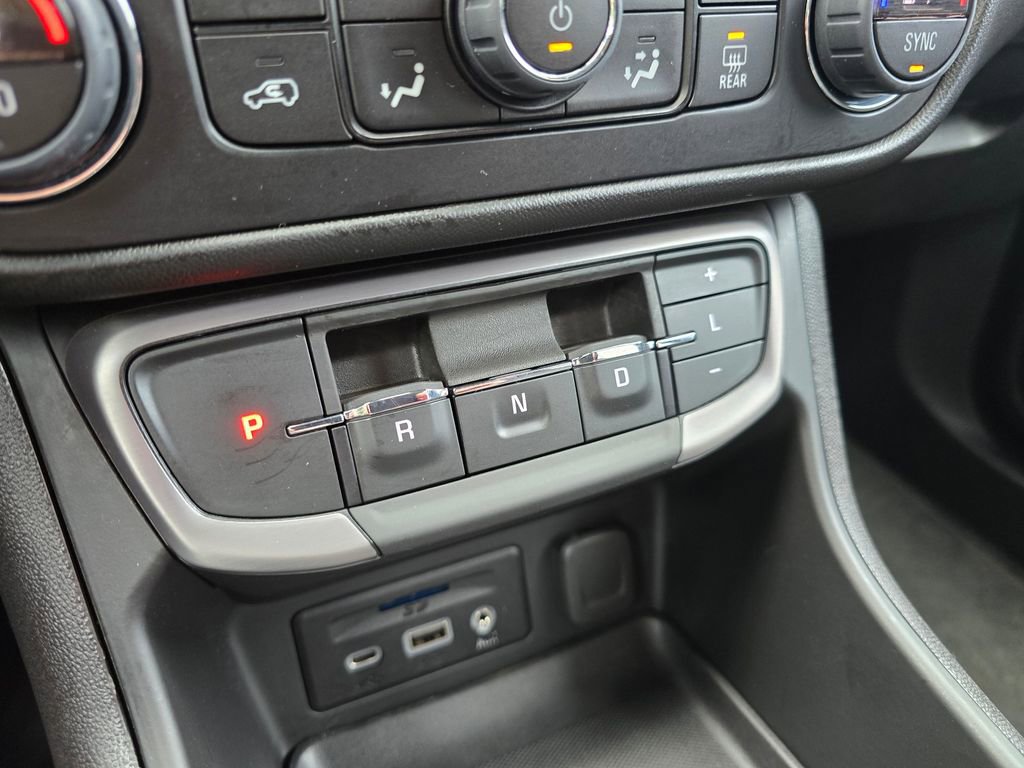 Used 2024 GMC Terrain AT4 w/ Tech Package image 82