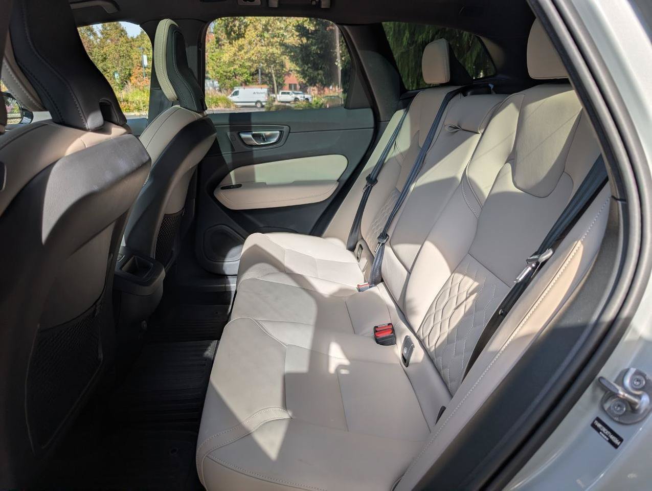 Used 2026 Volvo XC60 B5 Plus AWD/4WD image 11
