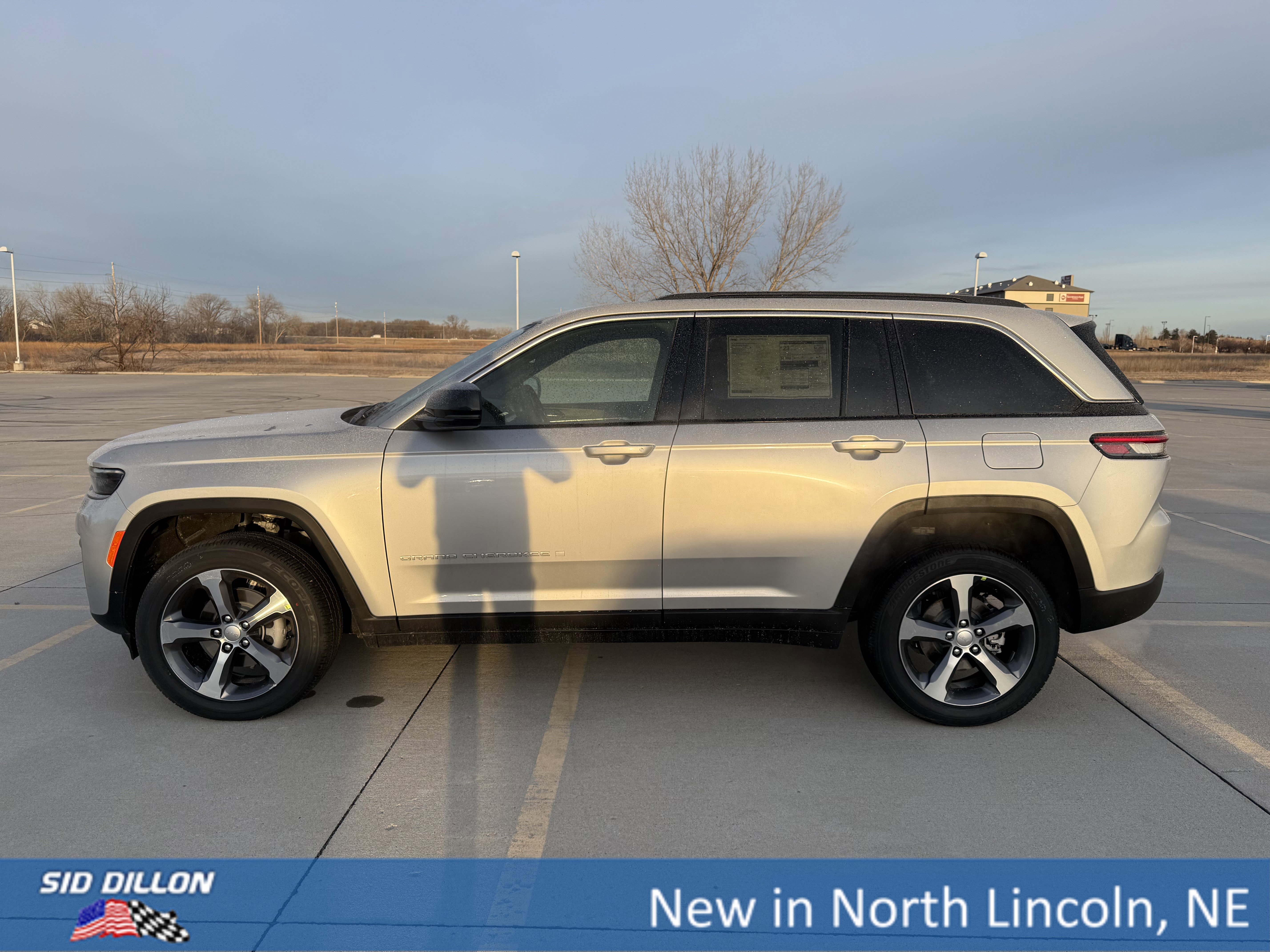 New 2026 Jeep Grand Cherokee Limited image 2