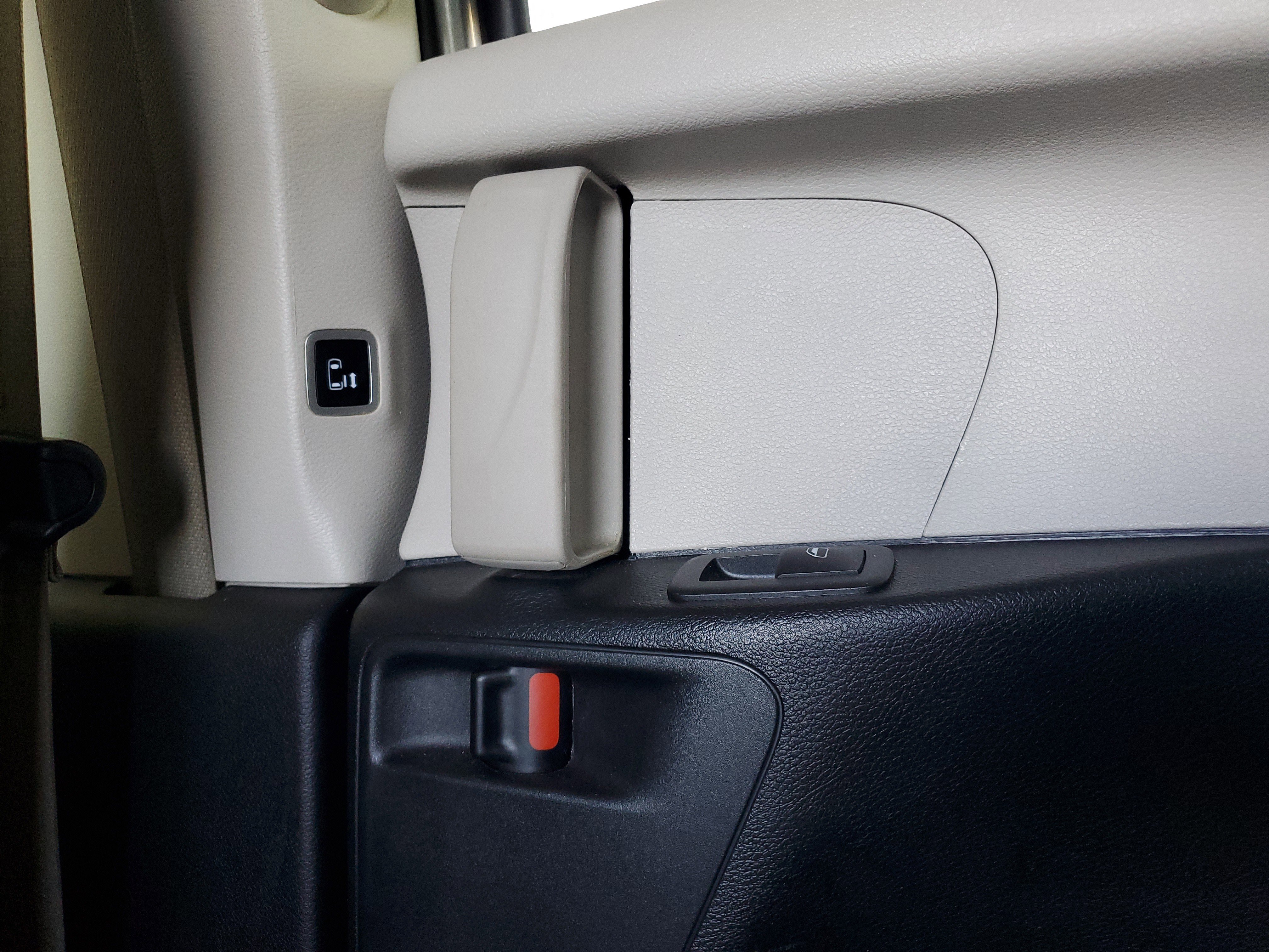 Certified 2023 Chrysler Pacifica Touring-L FWD image 15