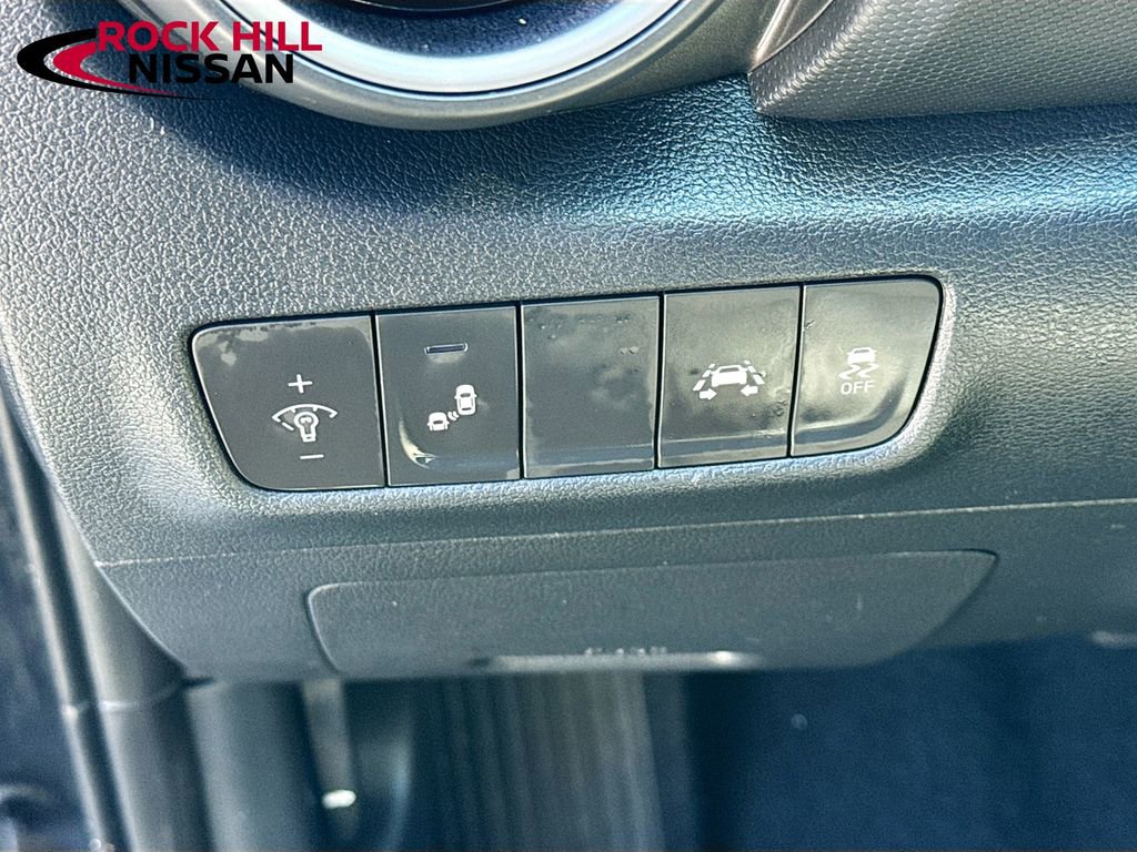 Used 2020 Hyundai Kona SEL w/ Cargo Package image 22