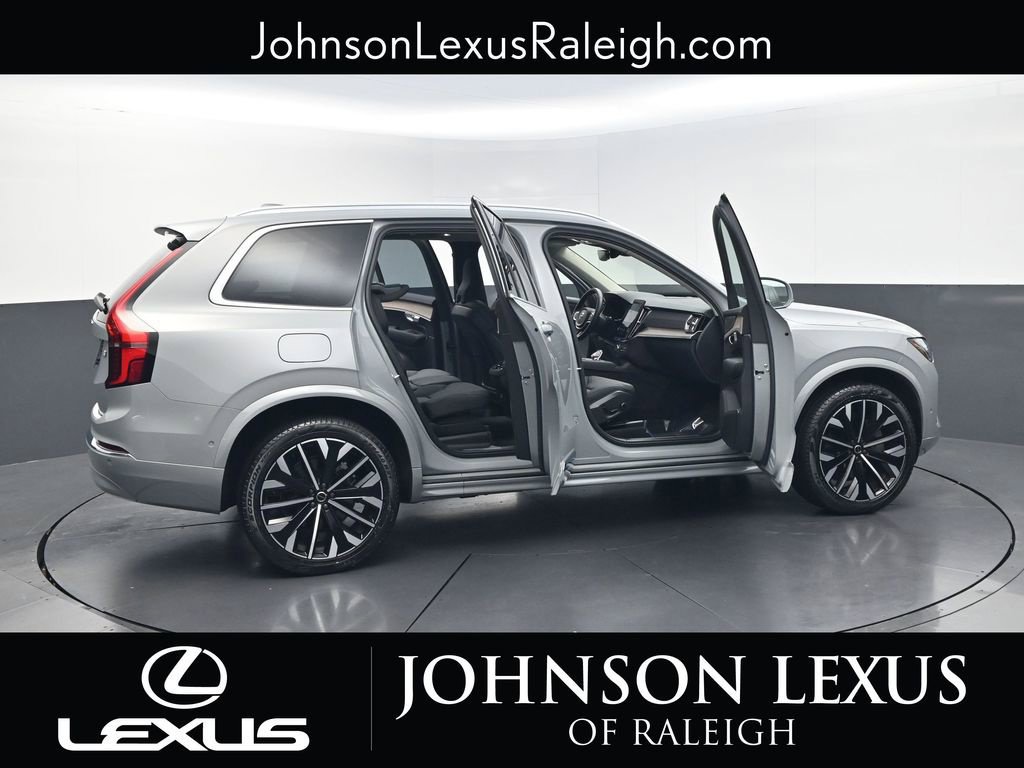 Used 2026 Volvo XC90 B6 Plus w/ Protection Package Premier AWD/4WD image 31