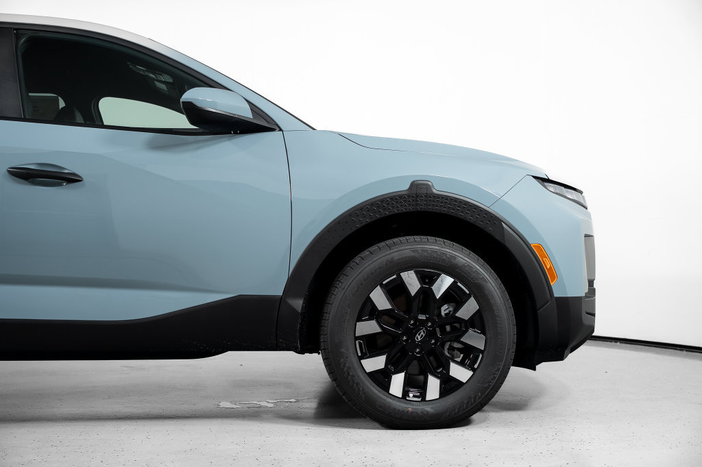 New 2027 Hyundai Santa Cruz SE FWD image 4