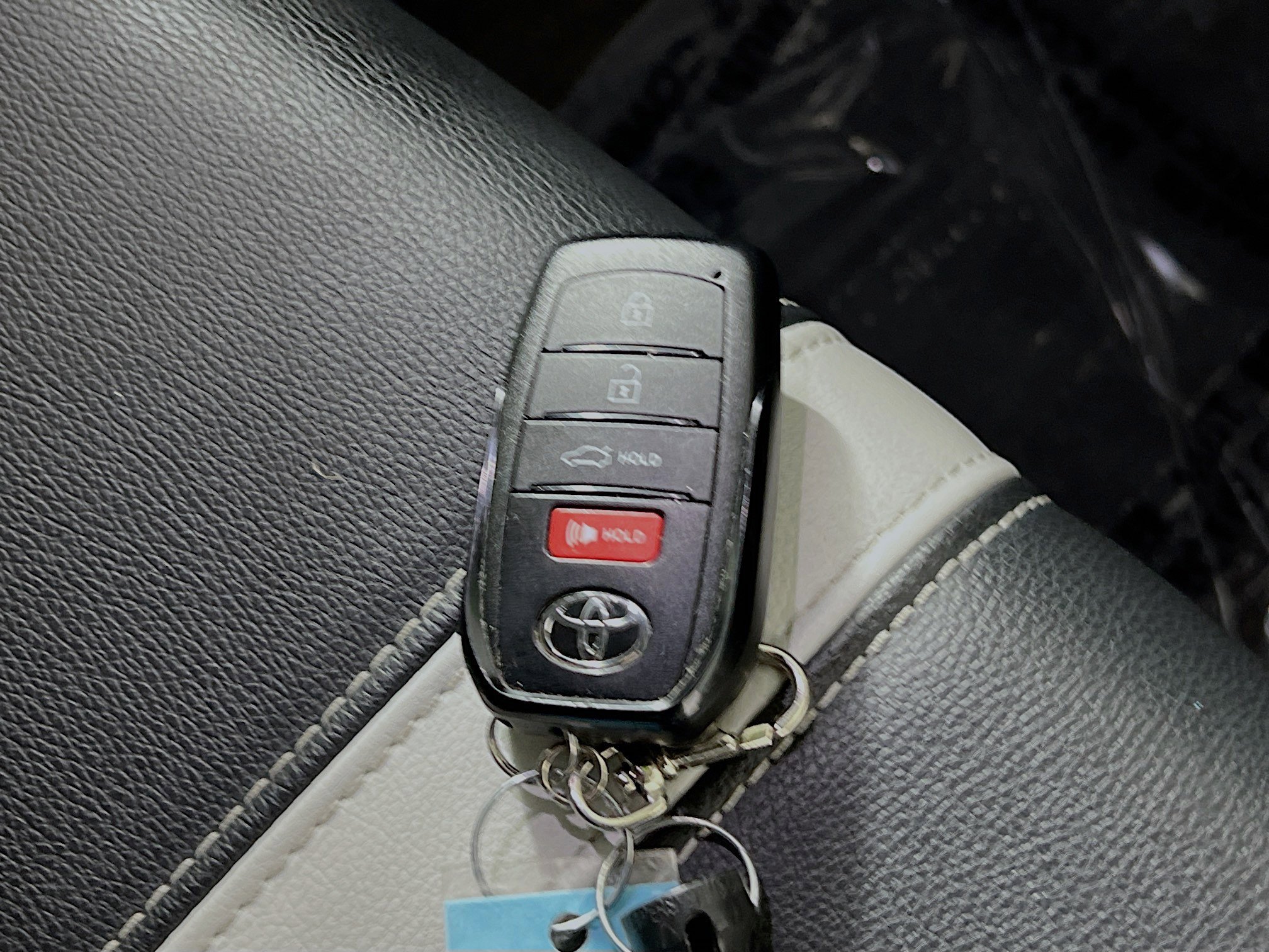 Used 2025 Toyota Camry SE w/ Multimedia Upgrade Package FWD image 36