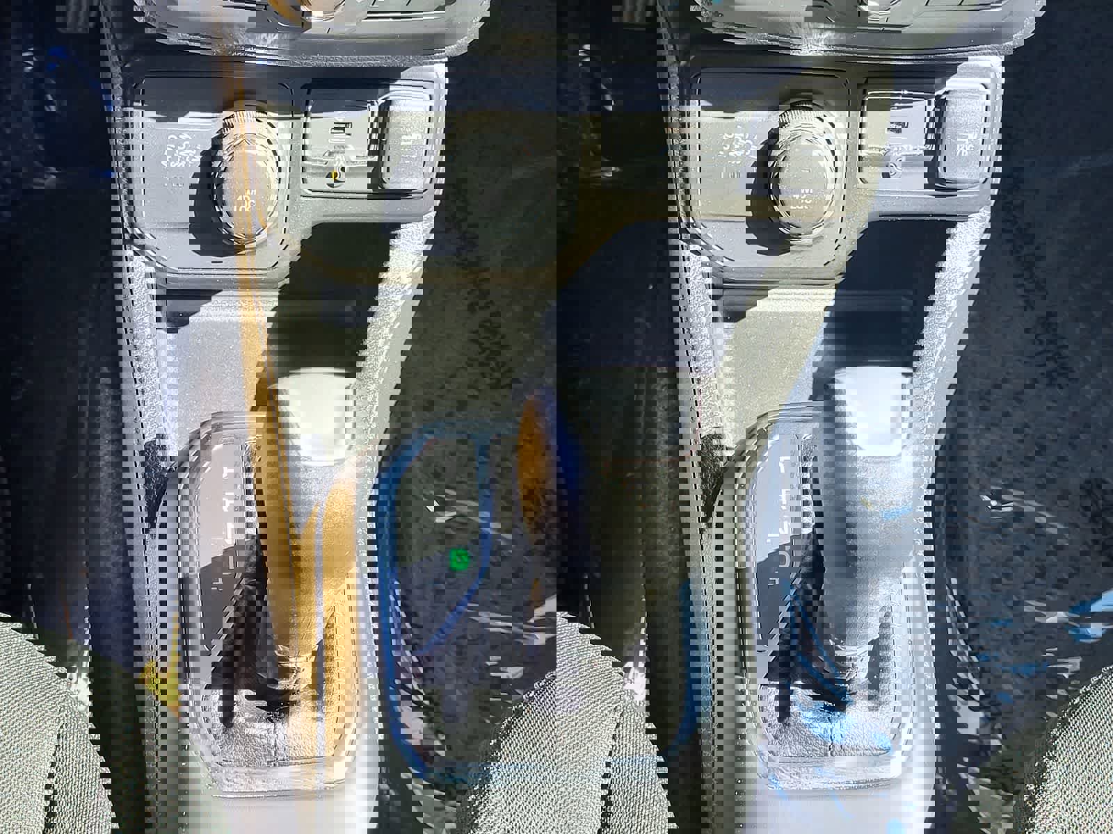 Used 2023 Jeep Renegade Latitude AWD/4WD image 23