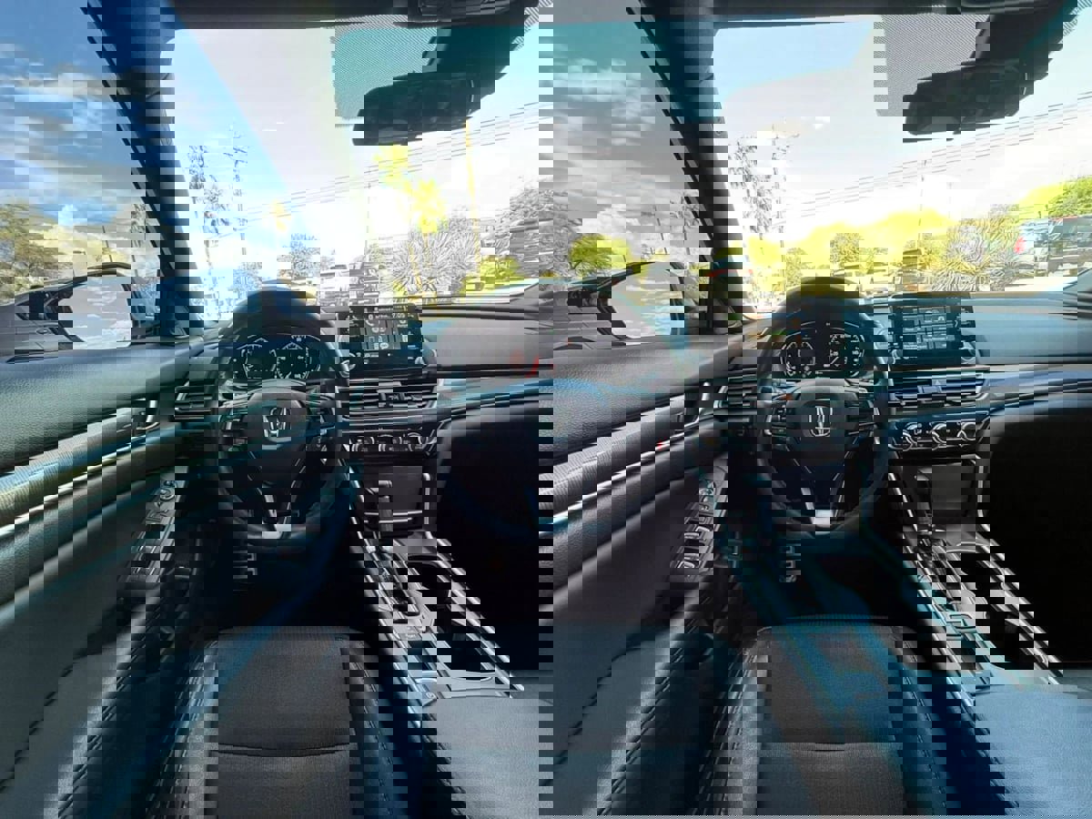 Used 2018 Honda Accord Sport image 29