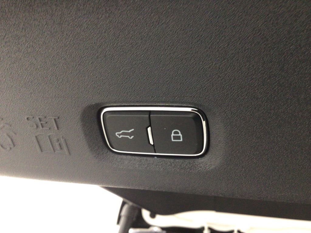 New 2025 Ford Expedition Active image 41