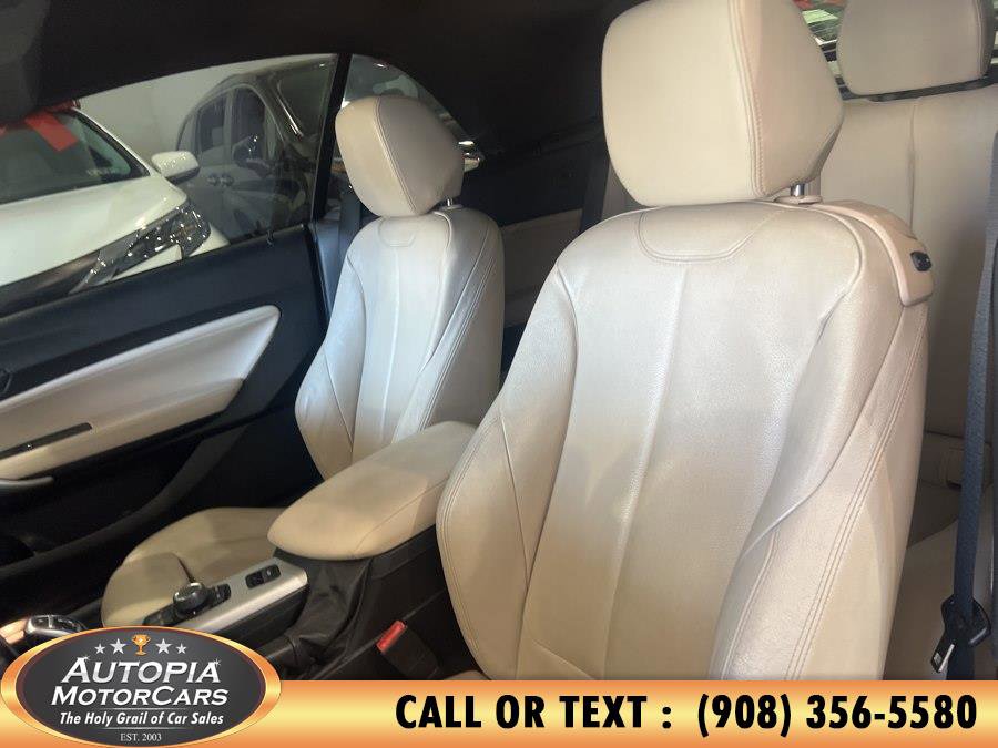 Used 2015 BMW M235i Convertible image 9