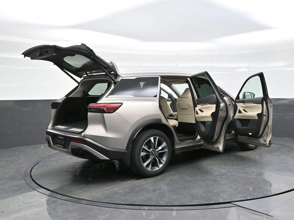 Certified 2023 INFINITI QX60 Luxe w/ Cargo Package AWD/4WD image 56