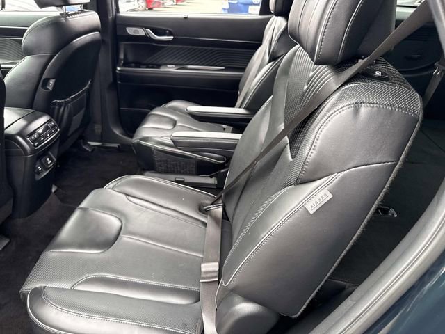 Used 2024 Hyundai Palisade Calligraphy image 9