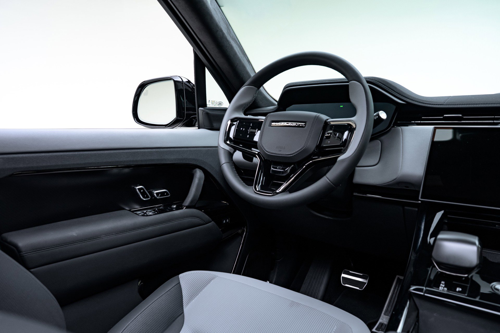 Used 2025 Land Rover Range Rover Sport SV Edition Two image 33