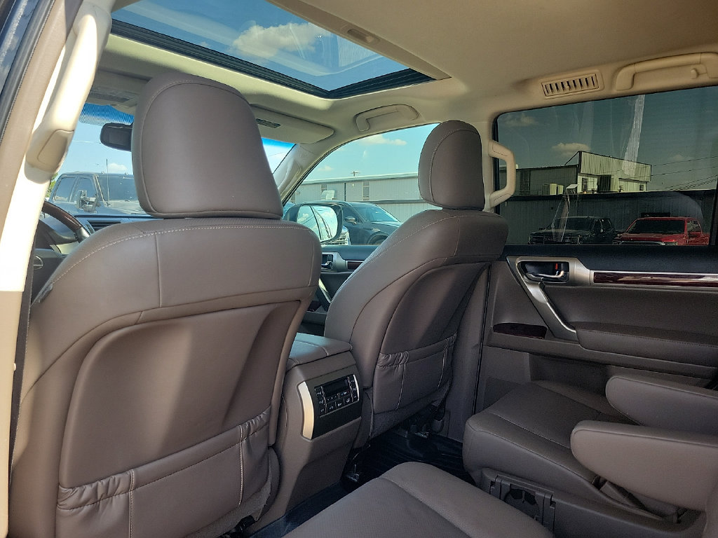 Used 2019 Lexus GX 460 Premium AWD/4WD image 16