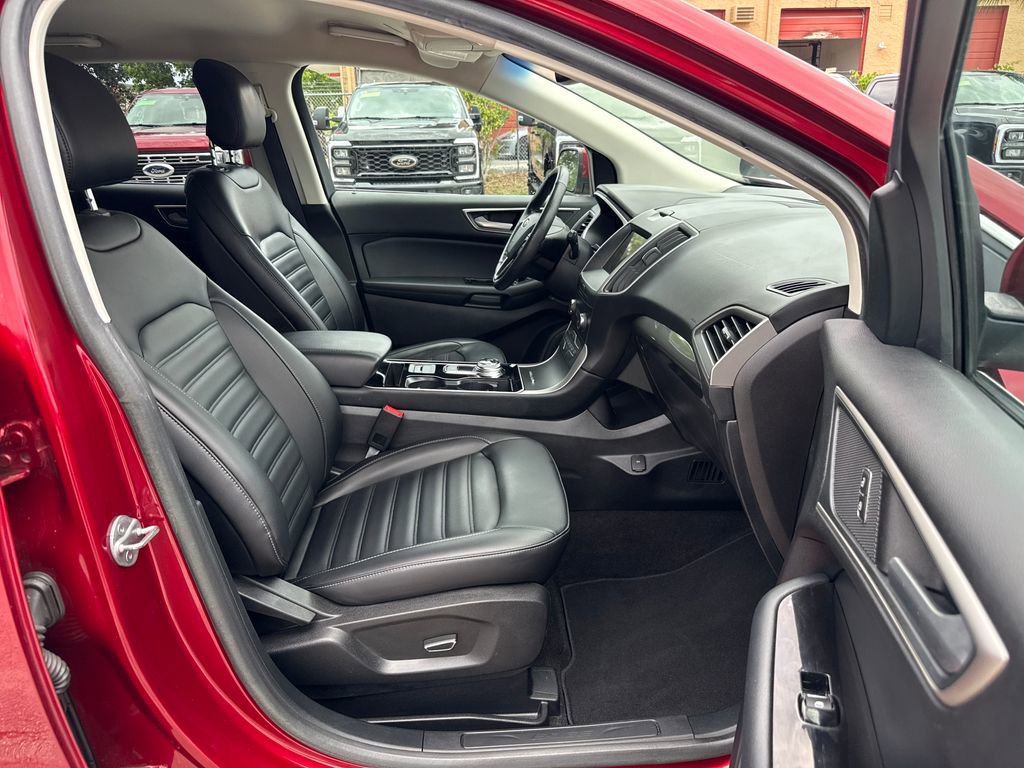 Used 2019 Ford Edge SEL w/ Equipment Group 201A FWD image 25