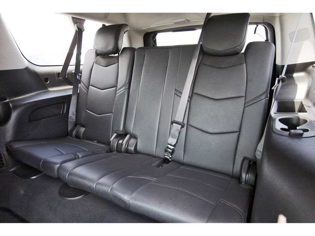 Used 2019 Cadillac Escalade ESV Premium Luxury AWD/4WD image 13