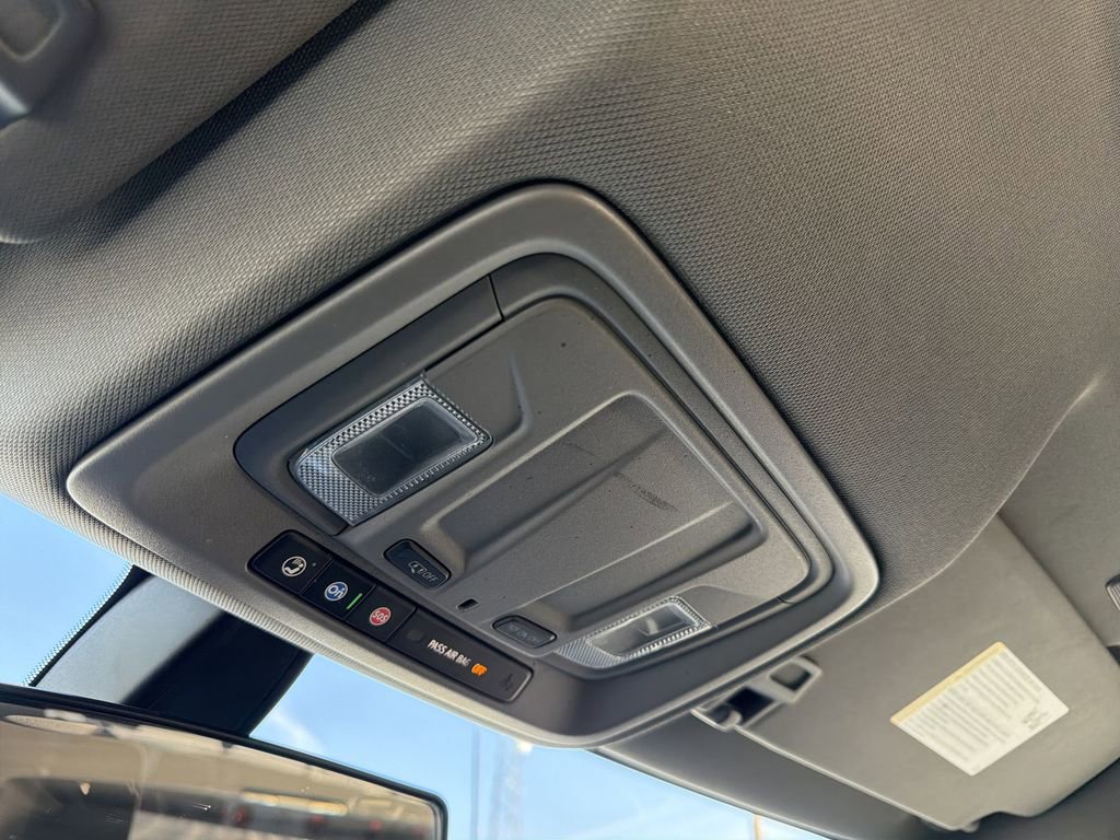 Used 2021 GMC Sierra 1500 Elevation image 12