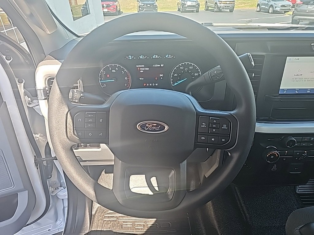 New 2026 Ford F250 4x4 Crew Cab Super Duty image 13