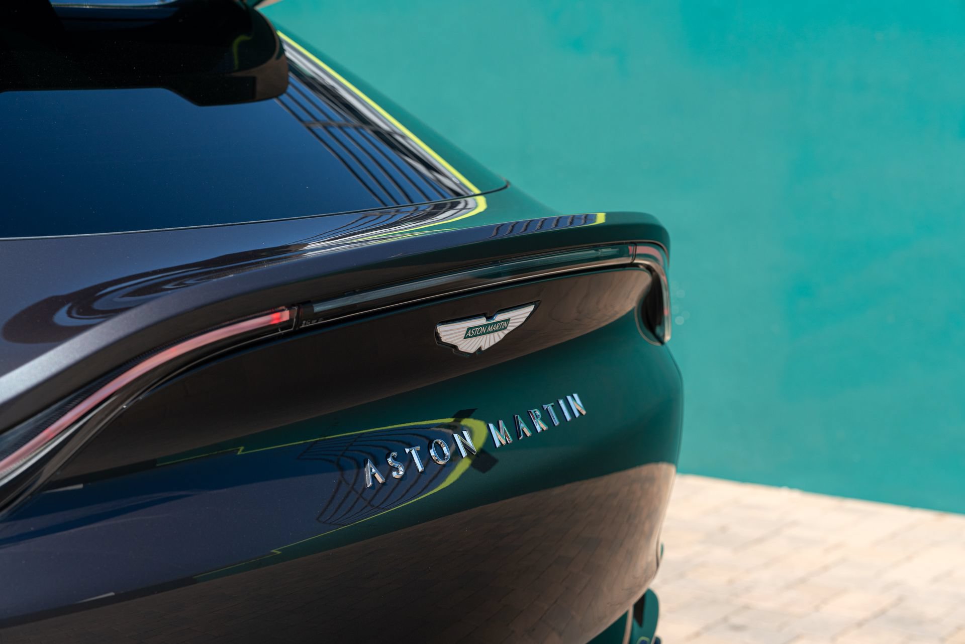 Used 2025 Aston Martin DBX 707 AWD/4WD image 23