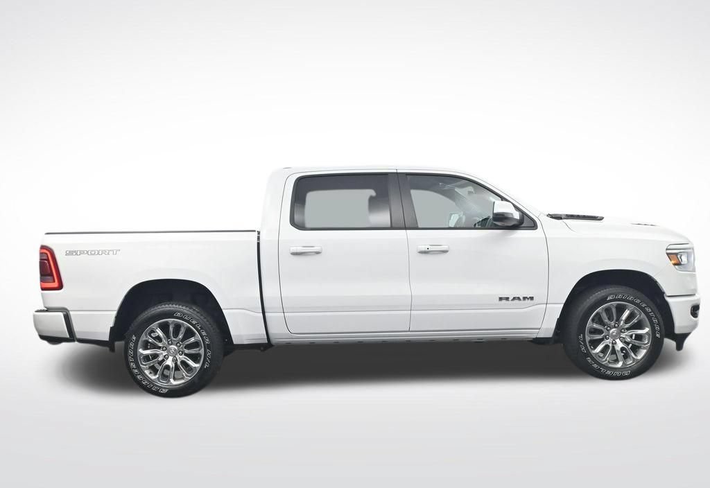 Used 2023 RAM 1500 Laramie AWD/4WD image 4