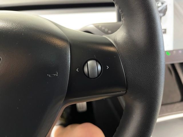 Used 2023 Tesla Model Y Performance AWD/4WD image 23
