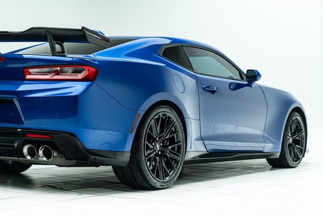 Used 2017 Chevrolet Camaro ZL1 RWD image 13