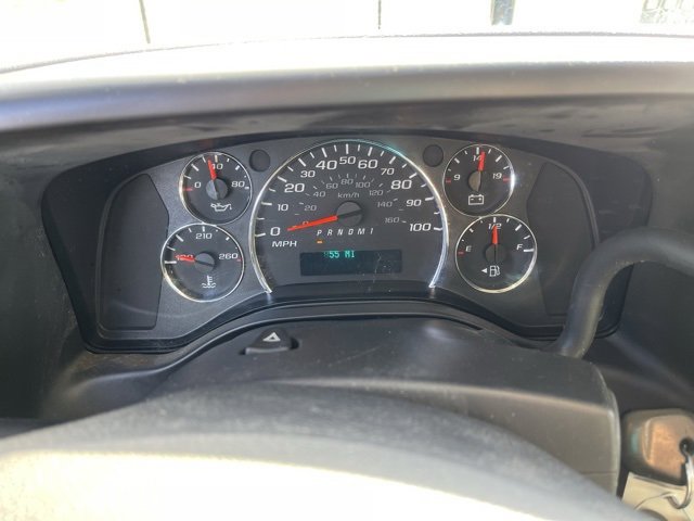 Used 2015 Chevrolet Express 3500 Extended image 18