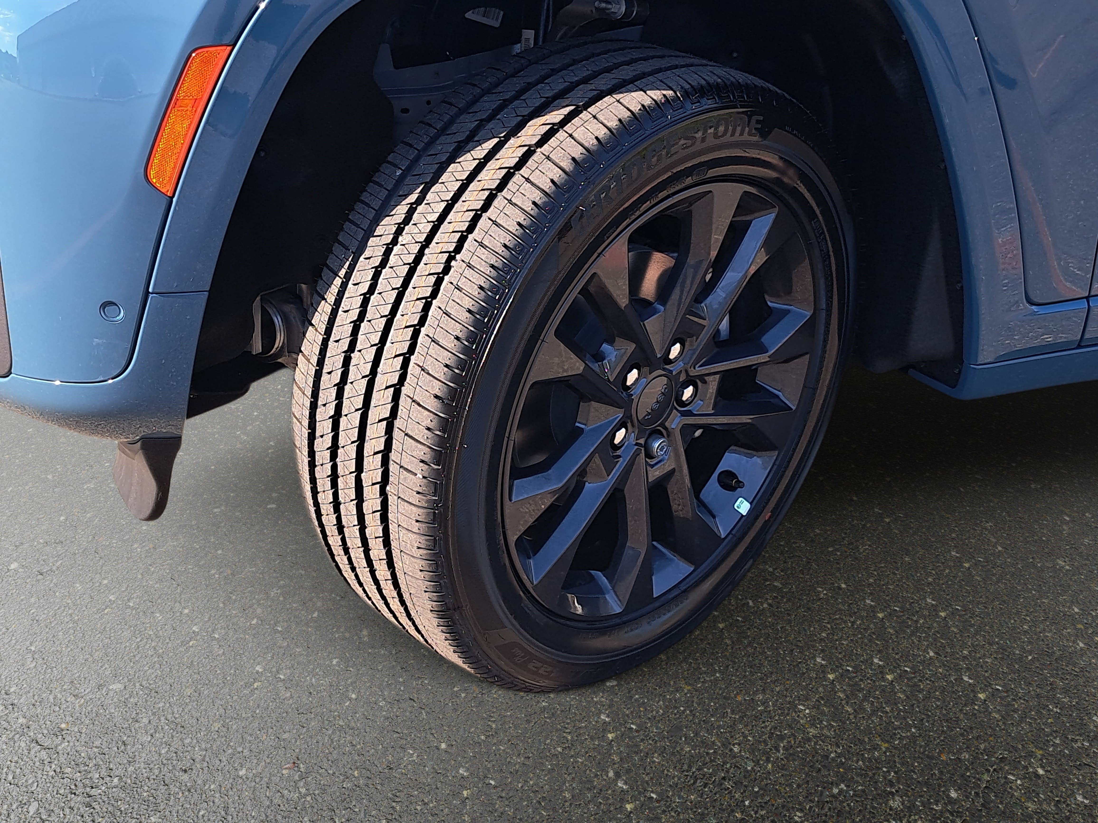 New 2026 Jeep Grand Cherokee Limited AWD/4WD image 32